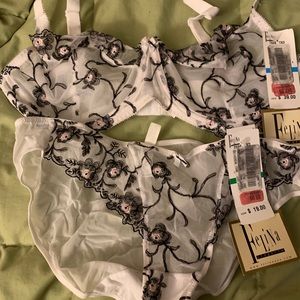 Felina sexy white and black lace bra and panty set